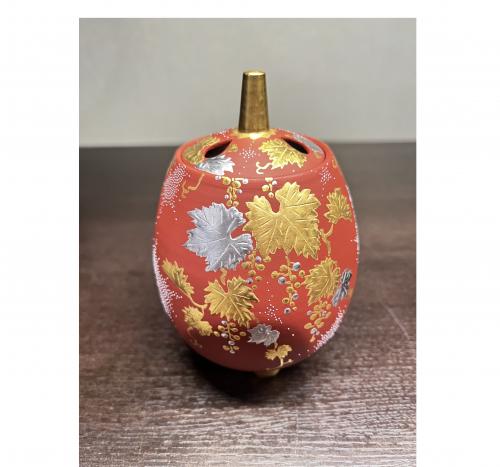 香炉　白金盛葡萄図白粒