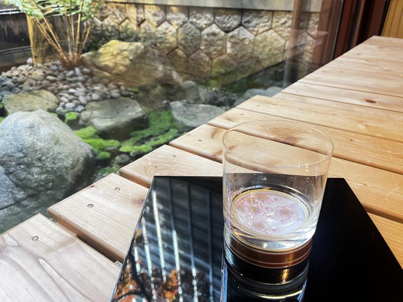 ロックグラス　金襴手桜