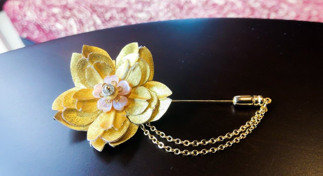 桜ピンブローチ